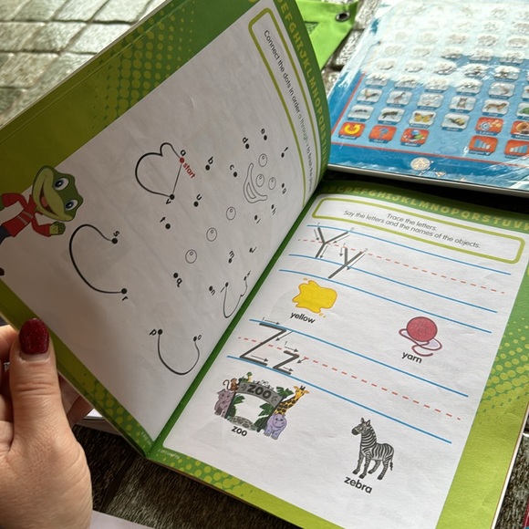 Homeschooling lot 🍎 - Picture 16 of 17